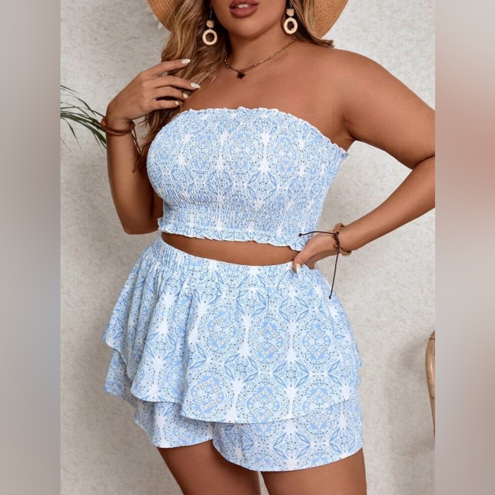 NEW 2 Piece bandeau top skort set